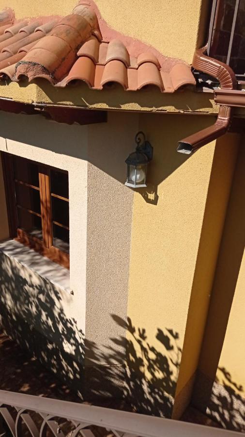 Vila La Cuquina Villaturiel Exteriér fotografie